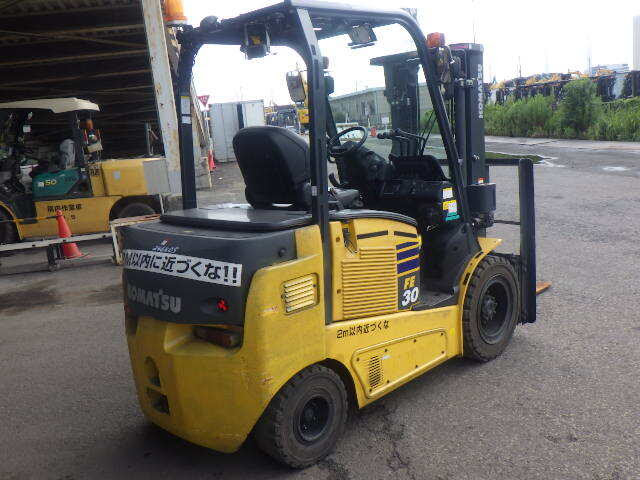 Xe nâng điện Komatsu 3 tấn FE30-1 (307027) - Ảnh 4