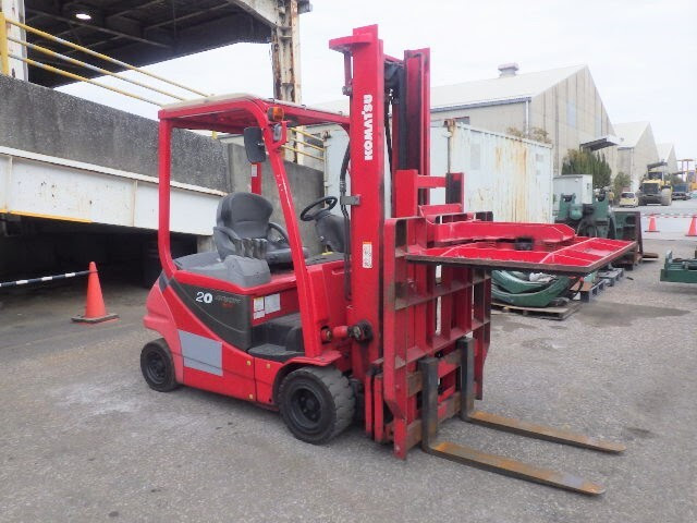 Xe nâng điện Komatsu FB20A-12