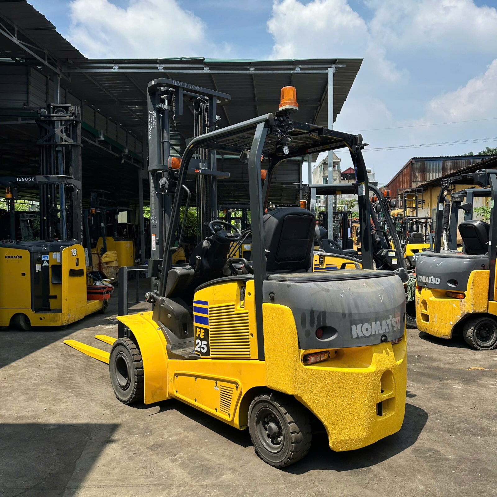 Xe nâng điện Komatsu FE25-1 (306844) - Ảnh 2