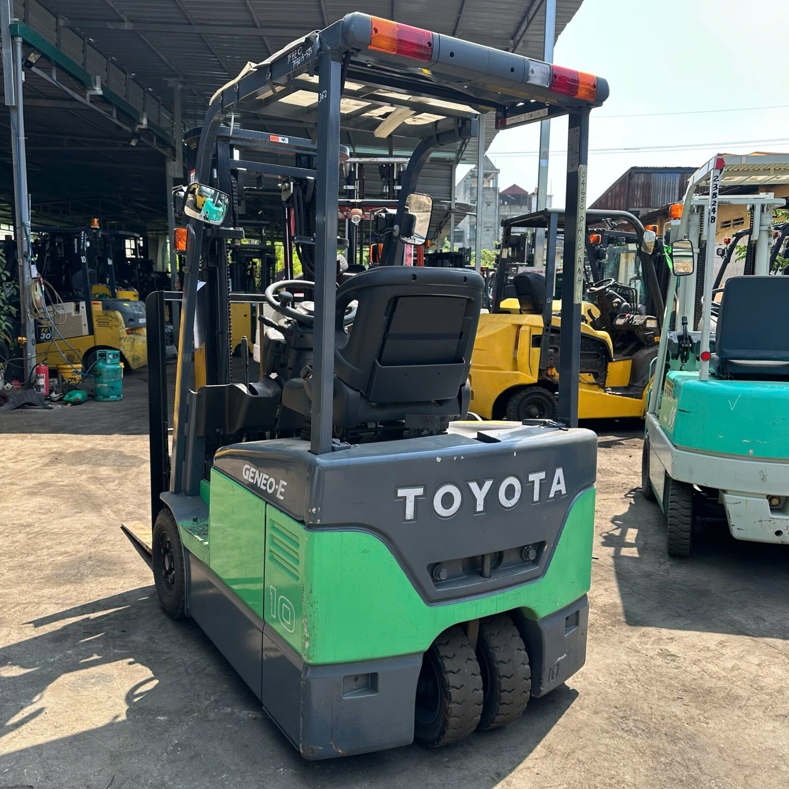 Xe nâng điện Toyota 1 tấn 7FBE10 (7FBE13-52317) - Ảnh 7