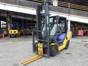 xenang-xe-nang-xang-komatsu-3-0-tan-fg30nt-16-seri-717894-sx-nam-2006-1-1.jpg