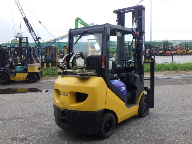 Xe nâng xăng KOMATSU 3.0 tấn FG30NT-16 Seri 717894, Sx năm 2006 - Ảnh 6