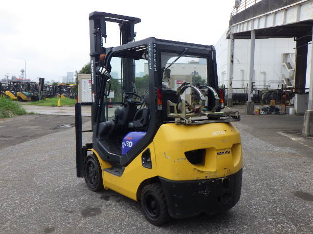Xe nâng xăng KOMATSU 3.0 tấn FG30NT-16 Seri 717894, Sx năm 2006 - Ảnh 5