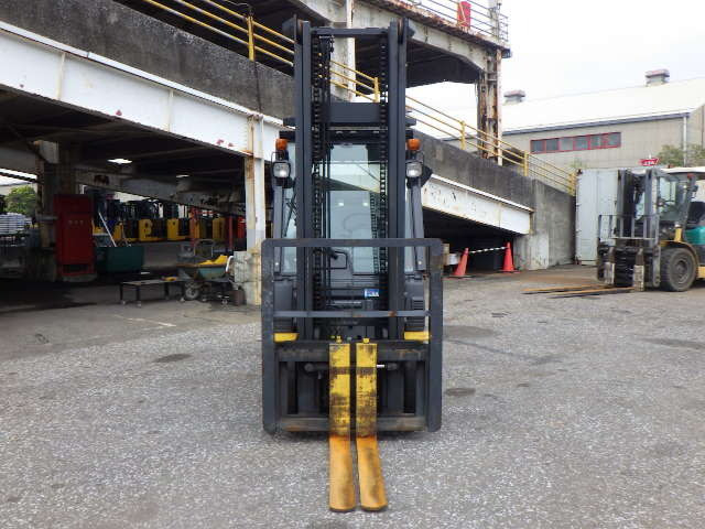 Xe nâng xăng KOMATSU 3.0 tấn FG30NT-16 Seri 717894, Sx năm 2006 - Ảnh 3