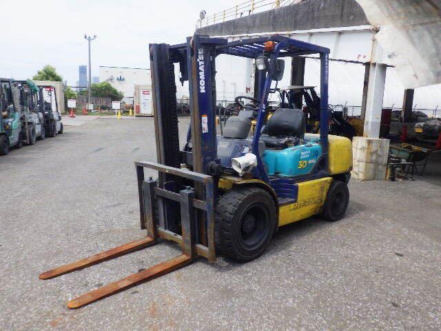 Xe nâng dầu Komatsu 3.0 tấn FD30T-12 (532022) - Ảnh 3