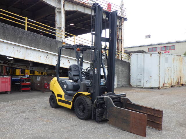 Xe nâng dầu Komatsu 2.5 tấn FD25T-17 Seri 301613, sản xuất năm 2010 - Ảnh 4