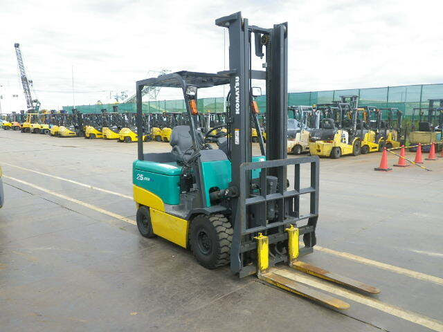 xenang-xe-nang-dien-komatsu-2-5-tan-fb25ex-11-seri-818781-san-xuat-nam-2010-2.jpg