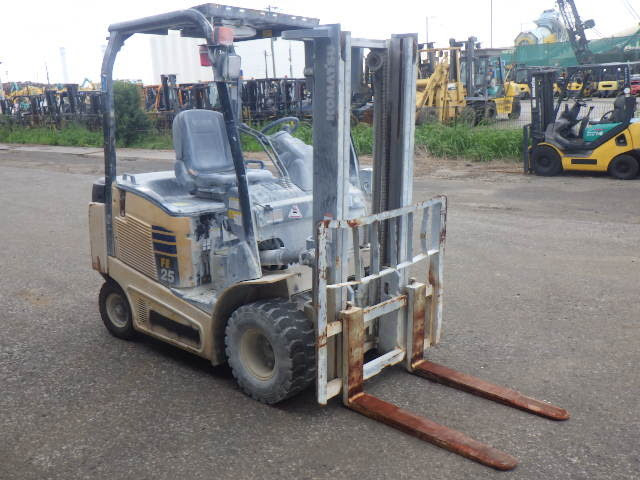 xenang-xe-nang-dien-komatsu-2-5-tan-fe25-1-seri-308877-san-xuat-nam-2020-2.jpg