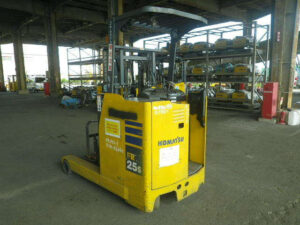 xenang-xe-nang-dien-komatsu-2-5-tan-fr25s-1-seri-r2b-06640-san-xuat-nam-2020-4-1.jpg