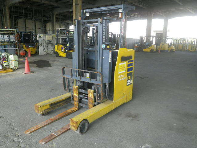 Xe nâng điện Komatsu 2.5 tấn, FR25S-1 Seri R2B-06640, sản xuất năm 2020